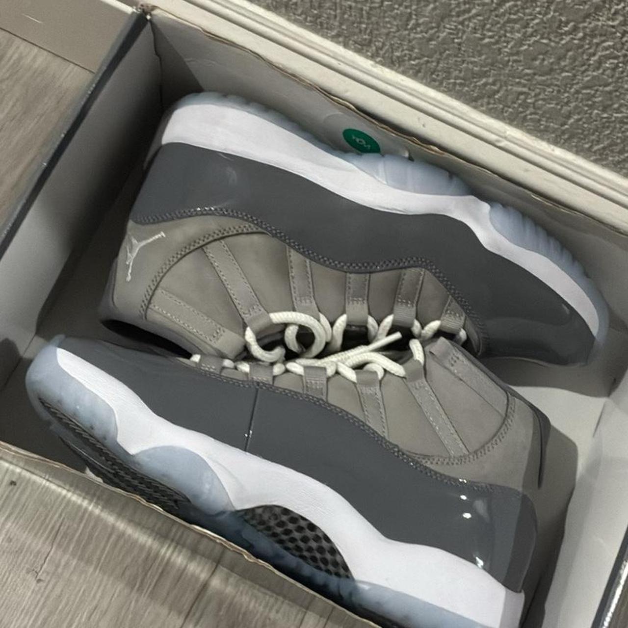 P0 Jordan Men's Grey Trainers - Image 1